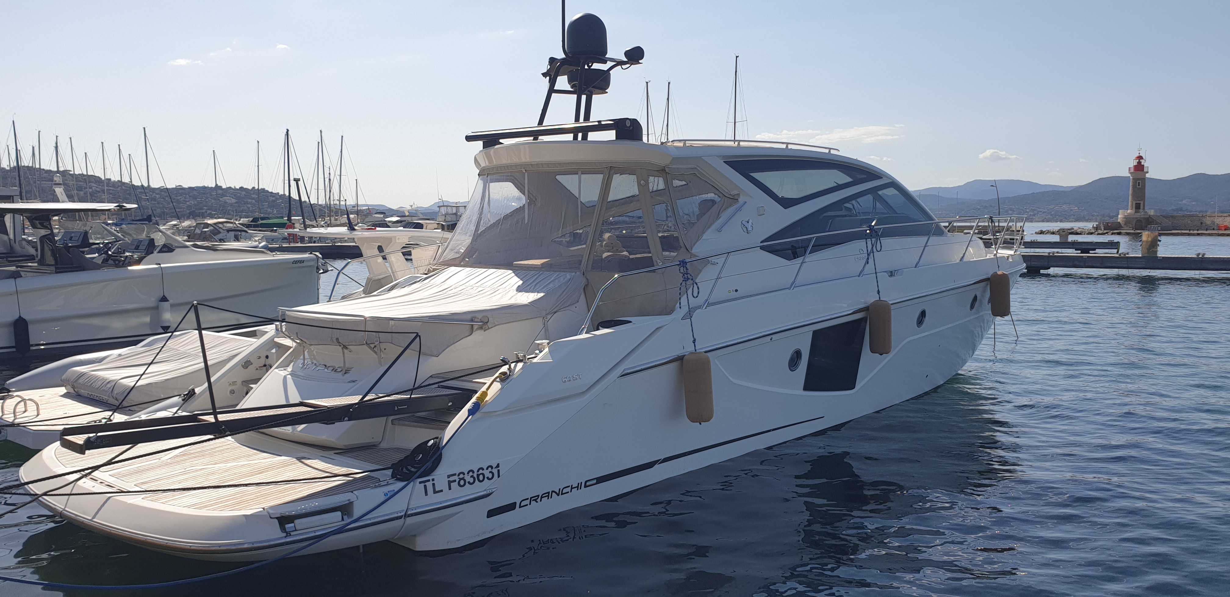 60 ST – Cranchi Yachts